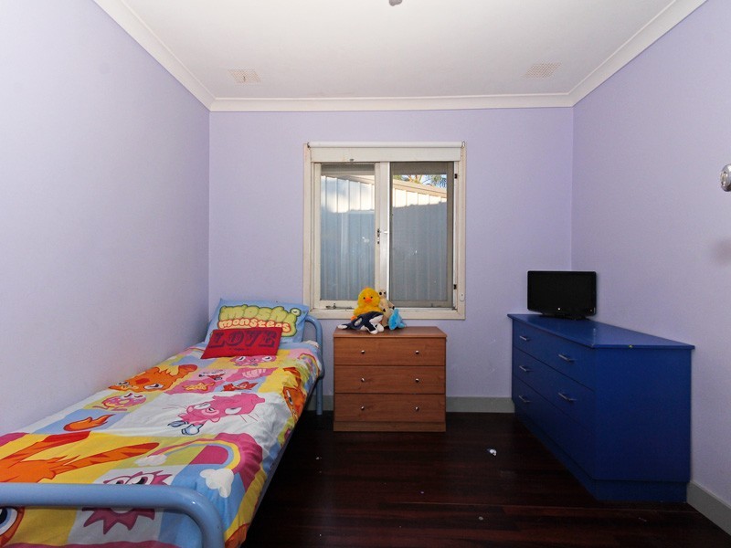 34 Shortland Way, Girrawheen WA 6064