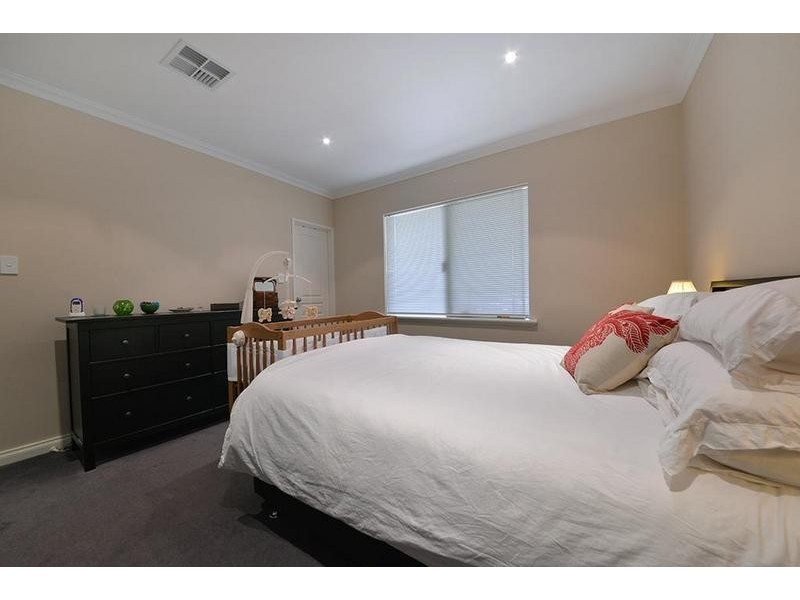 15 Solymar Circle, Burns Beach WA 6028