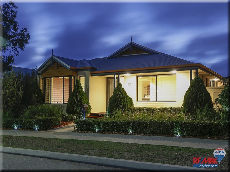 7 Throwley Avenue, Butler WA 6036