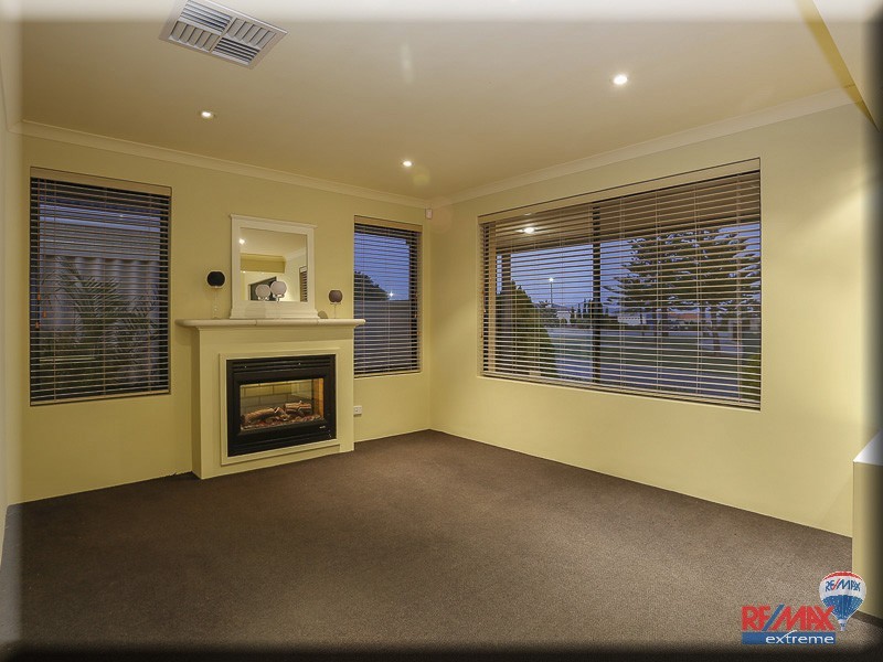 7 Throwley Avenue, Butler WA 6036