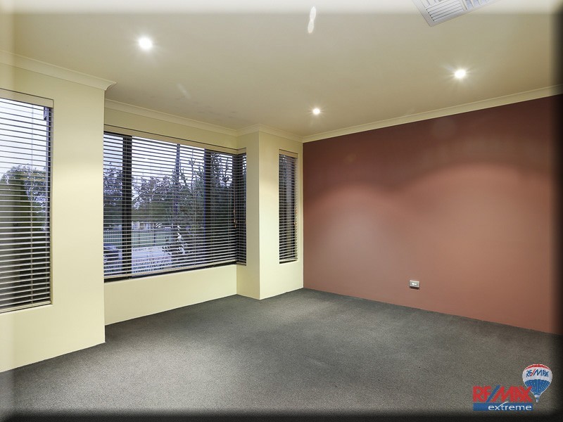 7 Throwley Avenue, Butler WA 6036