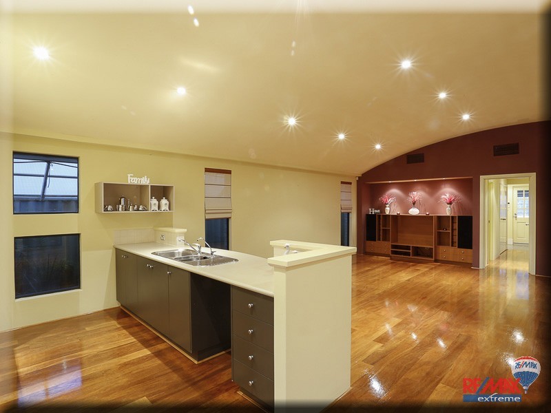 7 Throwley Avenue, Butler WA 6036