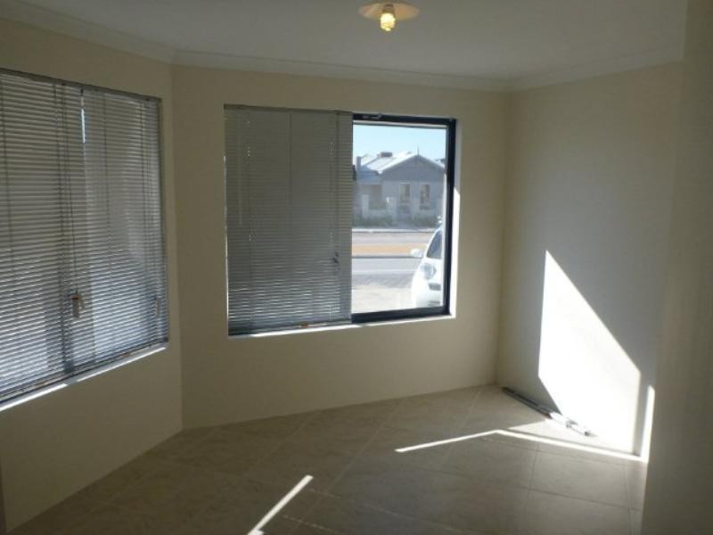 26 Beachwood Cres, Butler WA 6036