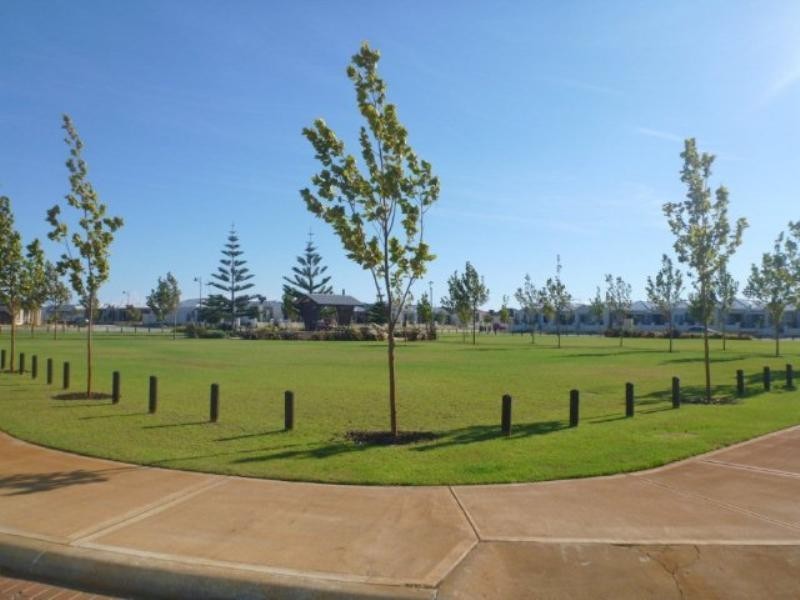 26 Beachwood Cres, Butler WA 6036