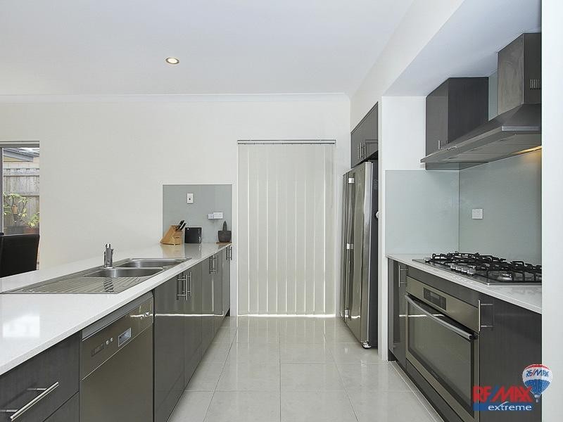 25 Spiral Flag Road, Yanchep WA 6035