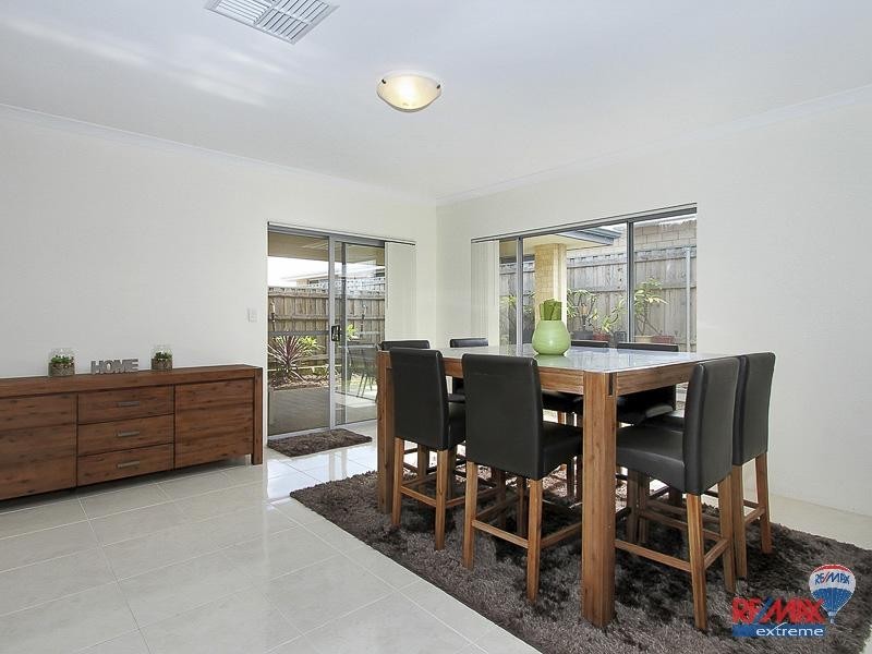 25 Spiral Flag Road, Yanchep WA 6035