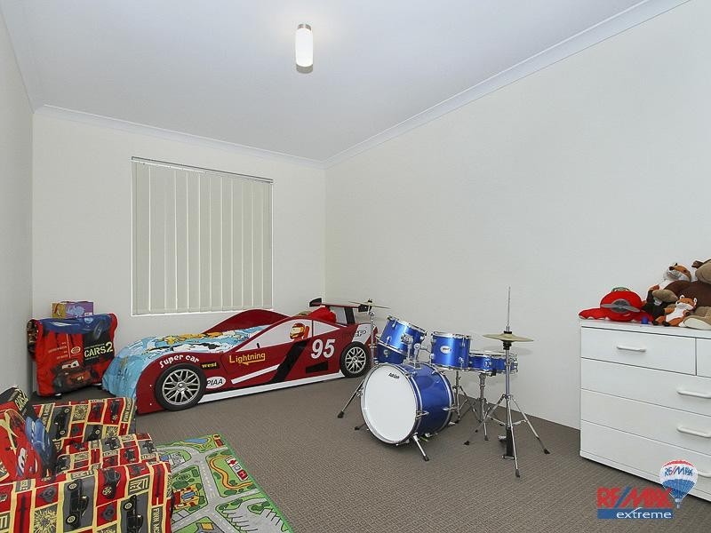 25 Spiral Flag Road, Yanchep WA 6035