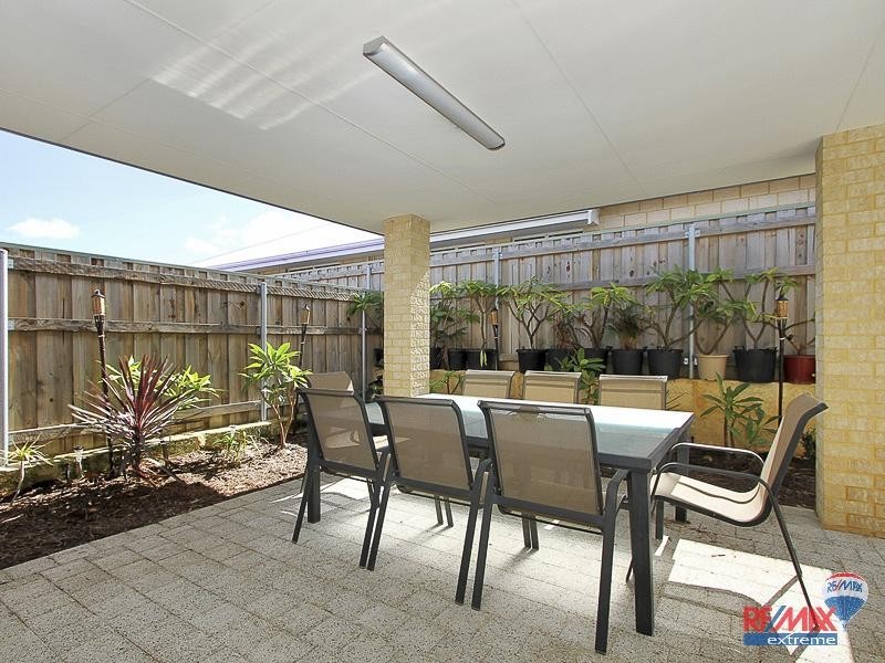 25 Spiral Flag Road, Yanchep WA 6035