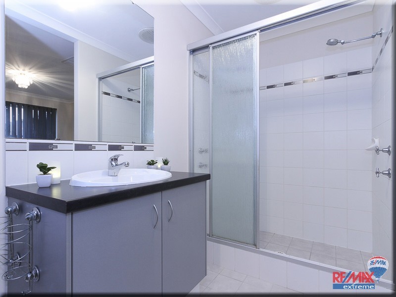 12 Finglas Meander, Butler WA 6036