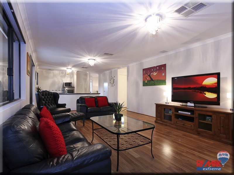 12 Finglas Meander, Butler WA 6036