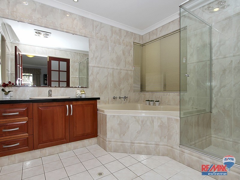 36 Asheville Parade, Landsdale WA 6065