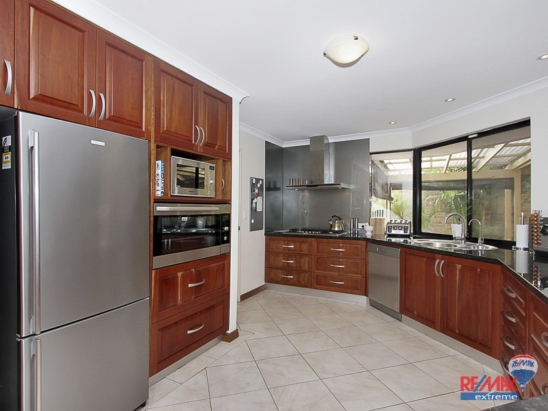 36 Asheville Parade, Landsdale WA 6065