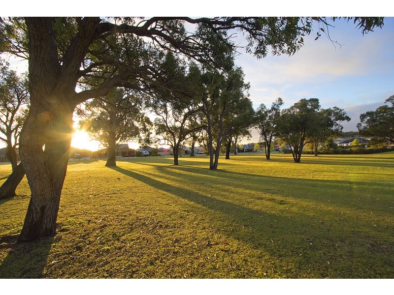 15 Strasbourg Vista, Hocking WA 6065