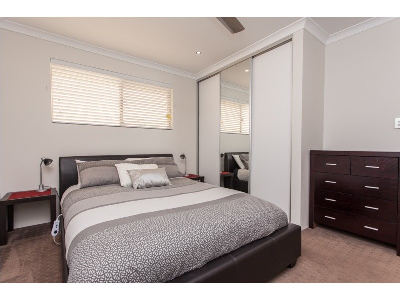 15 Strasbourg Vista, Hocking WA 6065