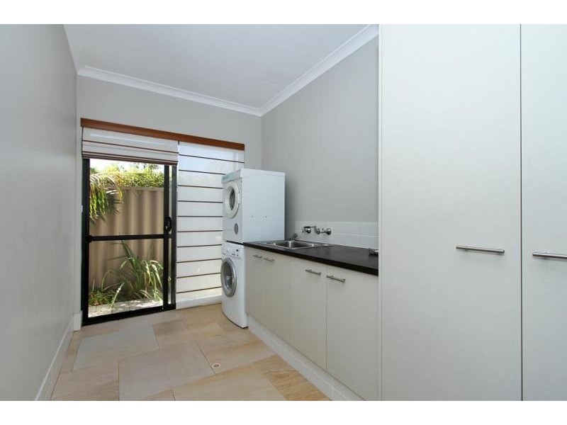 439 Burns Beach Road, Iluka WA 6028