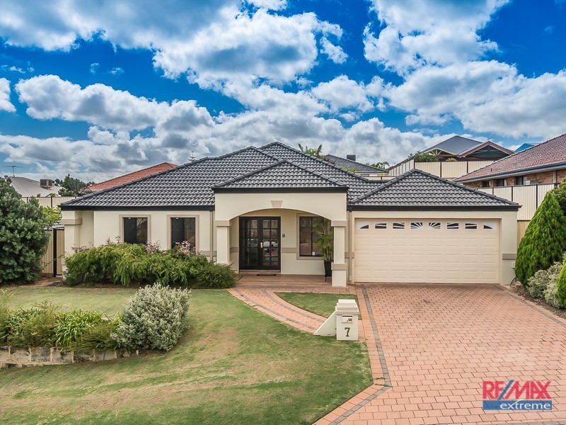 7 Karrivale Court, Pearsall WA 6065