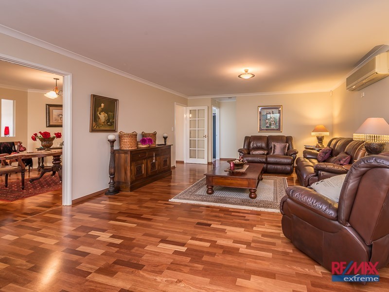 7 Karrivale Court, Pearsall WA 6065