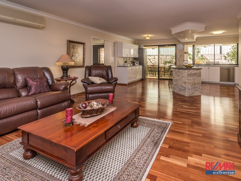 7 Karrivale Court, Pearsall WA 6065