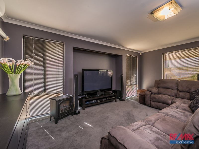 7 Karrivale Court, Pearsall WA 6065