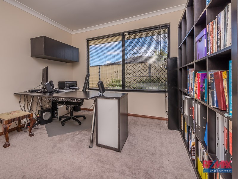7 Karrivale Court, Pearsall WA 6065