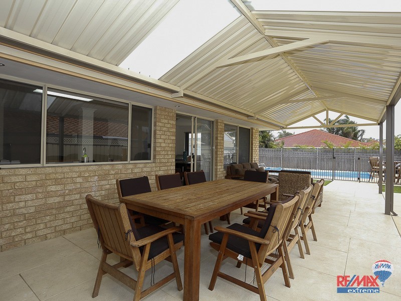 30 Kirkdale Turn, Kinross WA 6028