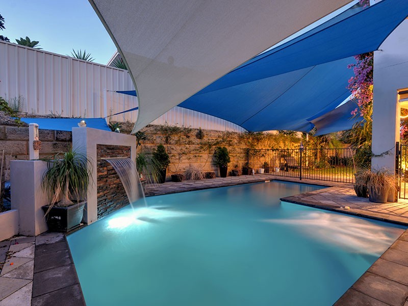 4 Monaro Way, Hocking WA 6065