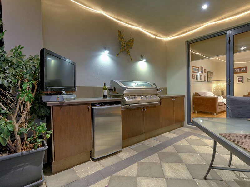 4 Monaro Way, Hocking WA 6065