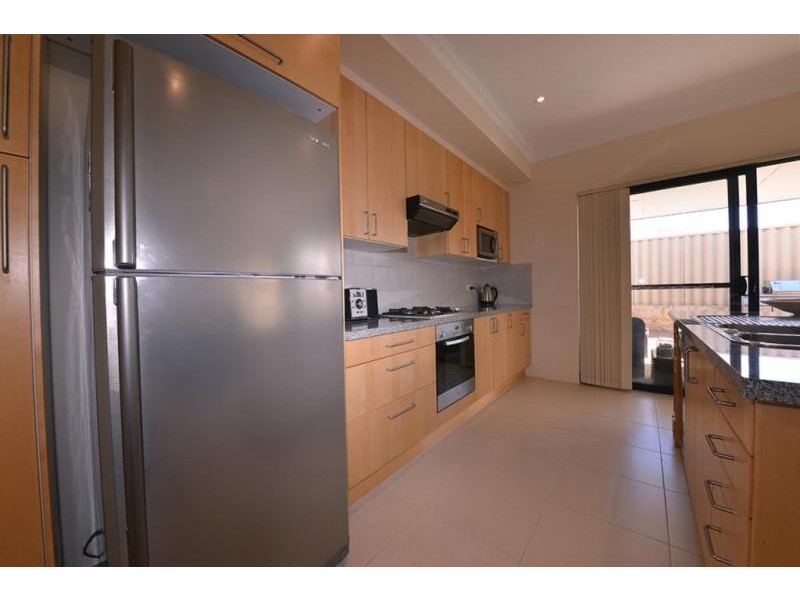 19B Bonvin Gardens, Tapping WA 6065