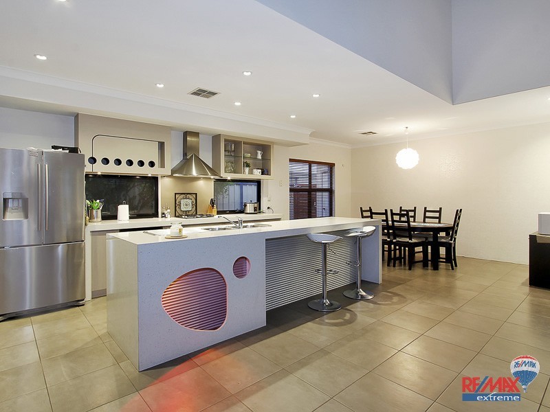 7 Grallina Way, Tapping WA 6065