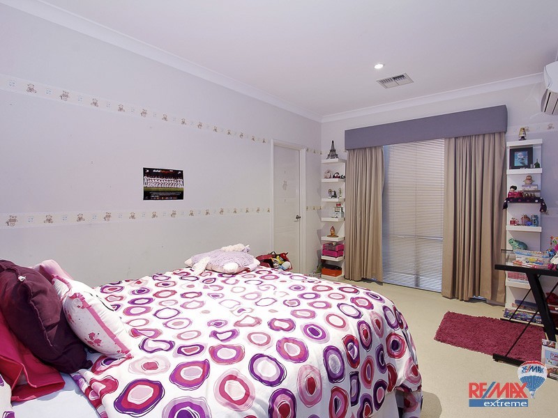 7 Grallina Way, Tapping WA 6065