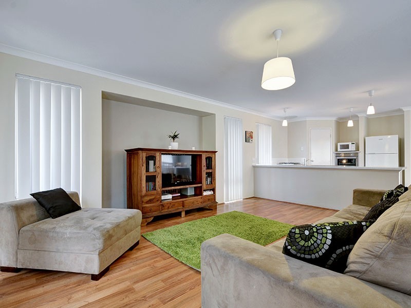 7 Albana Grove, Pearsall WA 6065