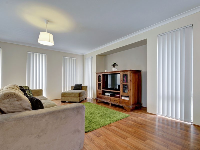 7 Albana Grove, Pearsall WA 6065