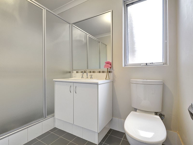 7 Albana Grove, Pearsall WA 6065