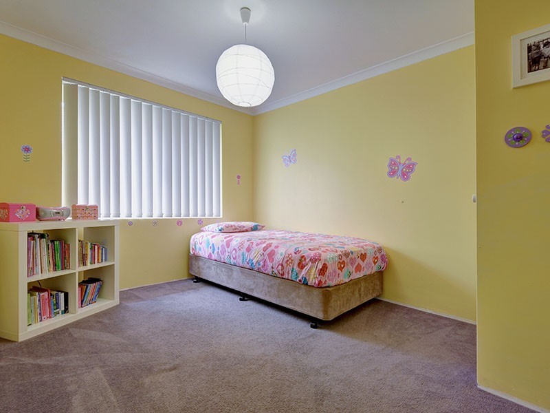 7 Albana Grove, Pearsall WA 6065