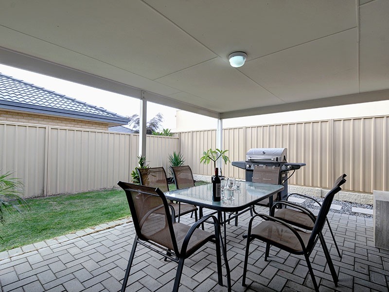 7 Albana Grove, Pearsall WA 6065