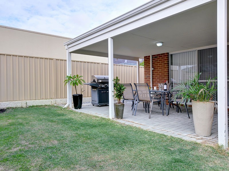 7 Albana Grove, Pearsall WA 6065