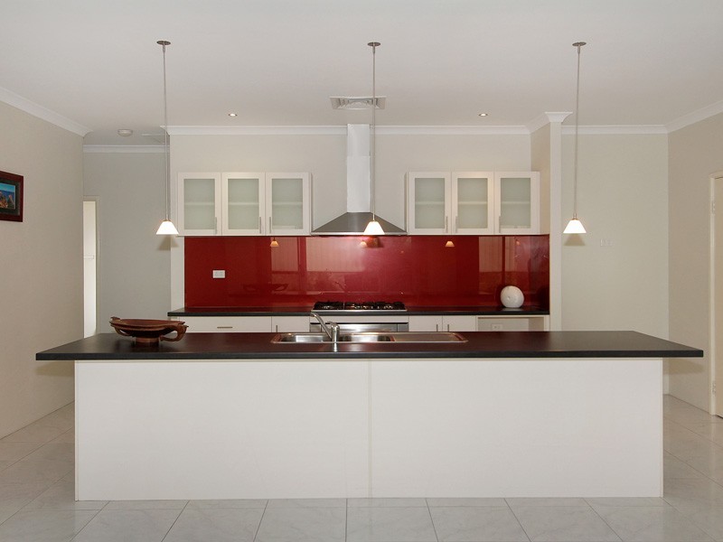 39 Bingarra Cresecent, Tapping WA 6065