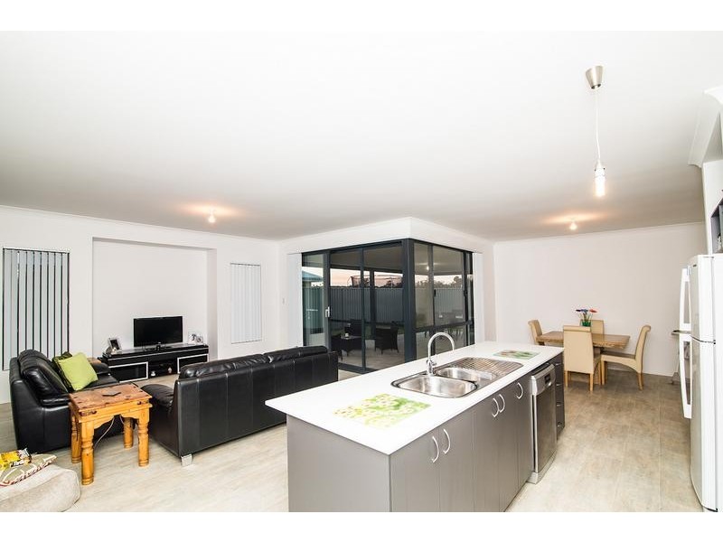 26 Fairgrounds Parkway, Alkimos WA 6038