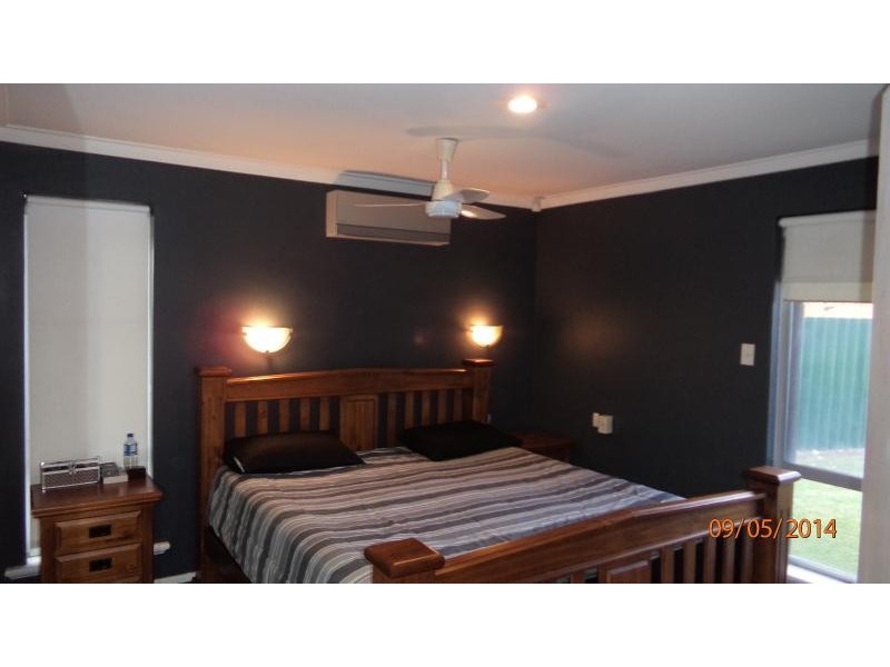 5 Amber Grove, Ballajura WA 6066