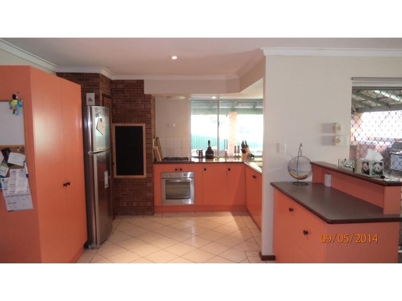 5 Amber Grove, Ballajura WA 6066