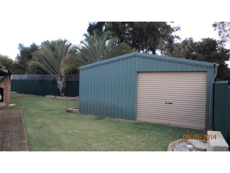 5 Amber Grove, Ballajura WA 6066