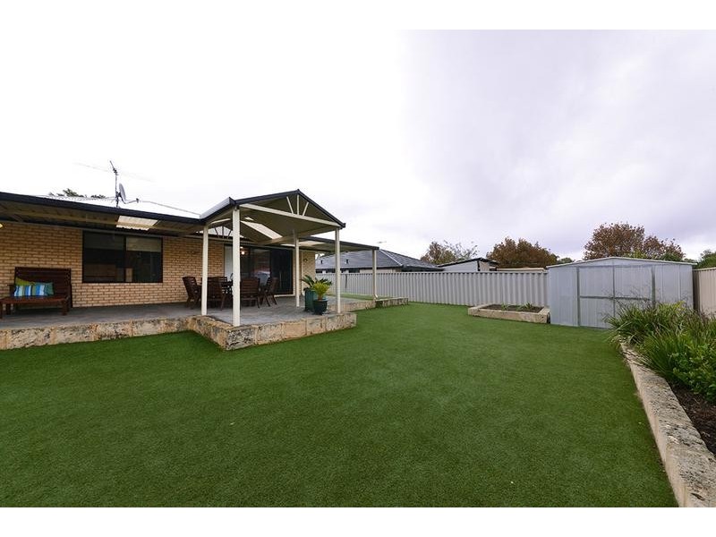 20 Whitsunday Avenue, Ridgewood WA 6030