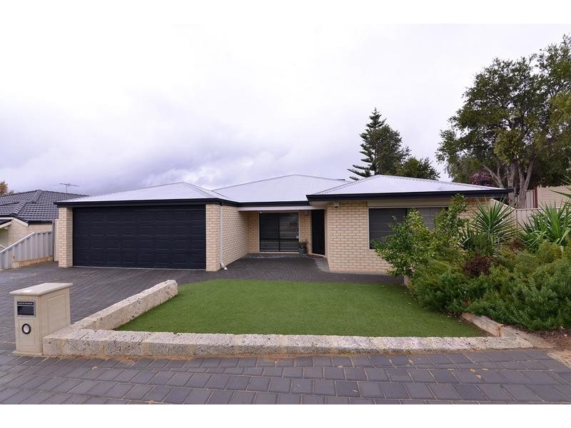 20 Whitsunday Avenue, Ridgewood WA 6030