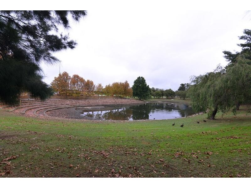 20 Whitsunday Avenue, Ridgewood WA 6030