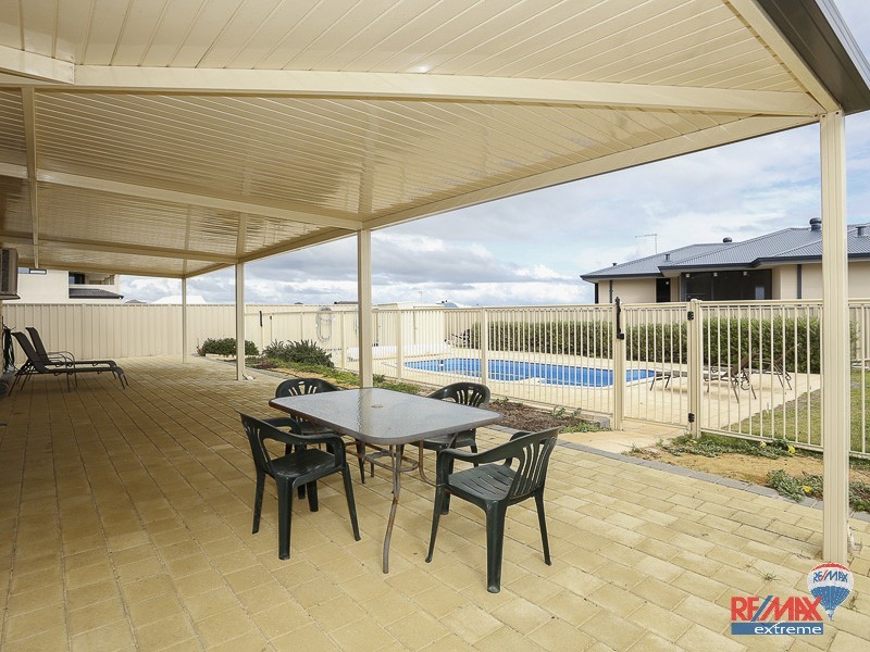 165 Lagoon Drive, Yanchep WA 6035