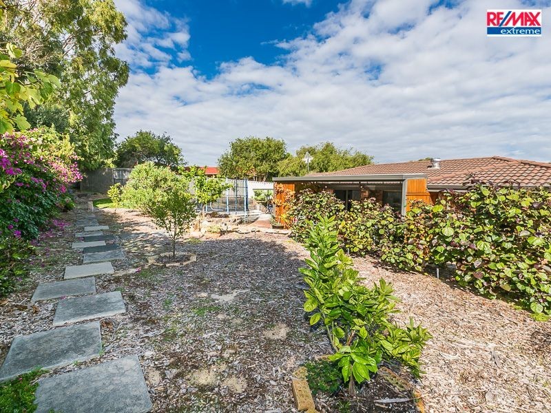 15 Roderick Court, Heathridge WA 6027