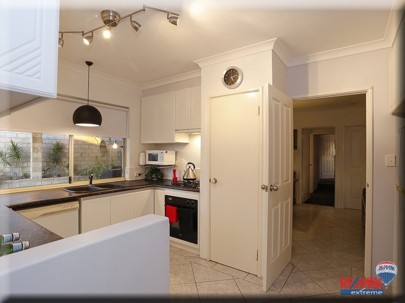 46 MacNaughton Crescent, Kinross WA 6028