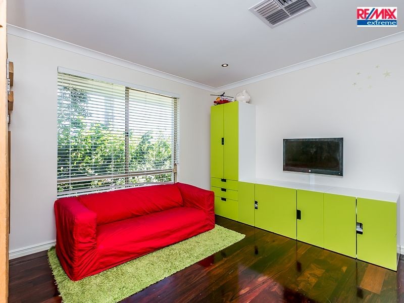 4 Iseo Place, Joondalup WA 6027