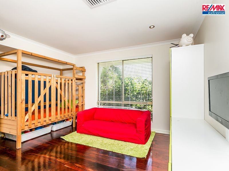 4 Iseo Place, Joondalup WA 6027