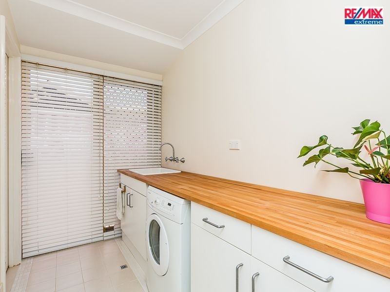 4 Iseo Place, Joondalup WA 6027